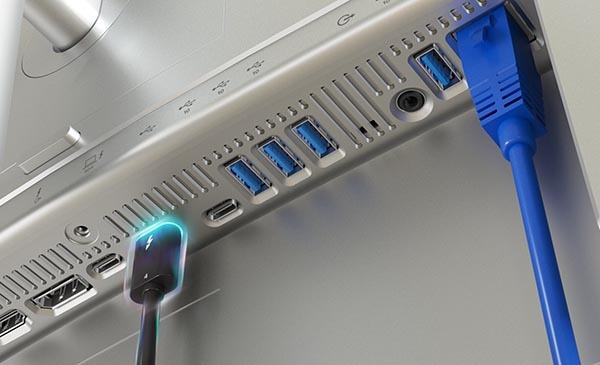 Thunderbolt™ 4
