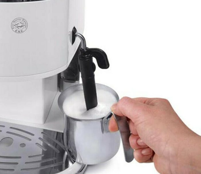 Cappuccino και αφρόγαλα σαν από καφετέρια